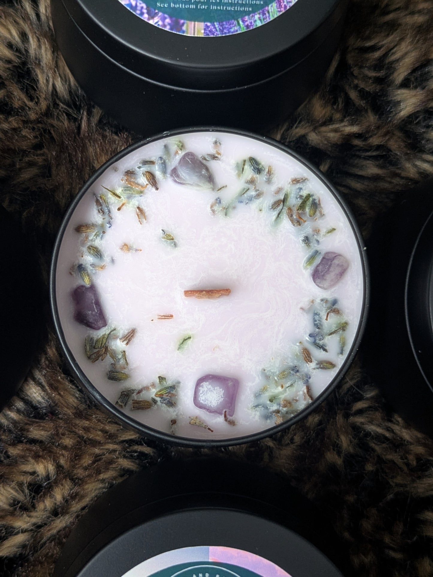 * 2 left * Regular Scent : Lavander / 4oz / Wood wick