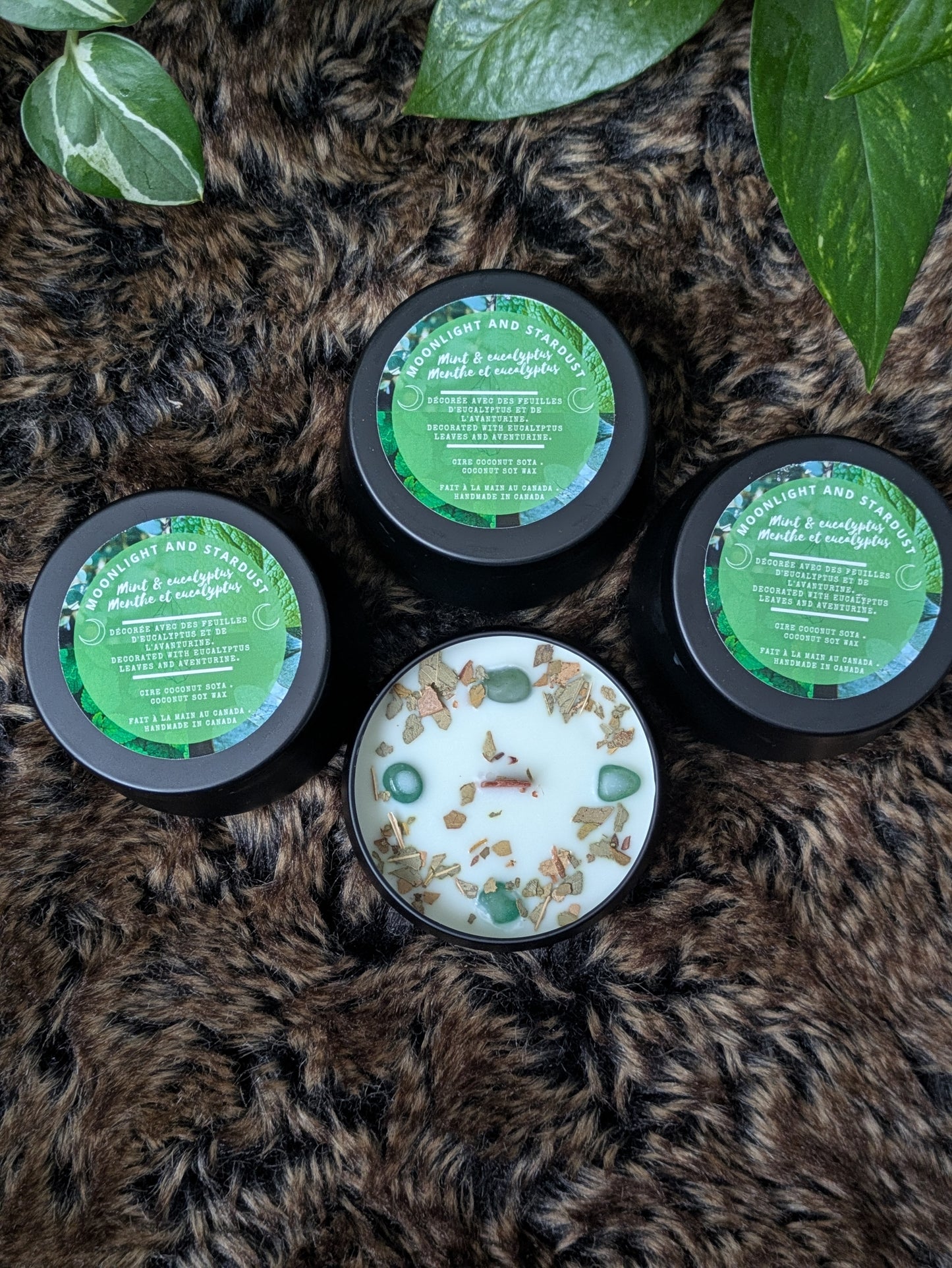 * 2 left * Regular scent : Minty eucalyptus / 4oz / wood